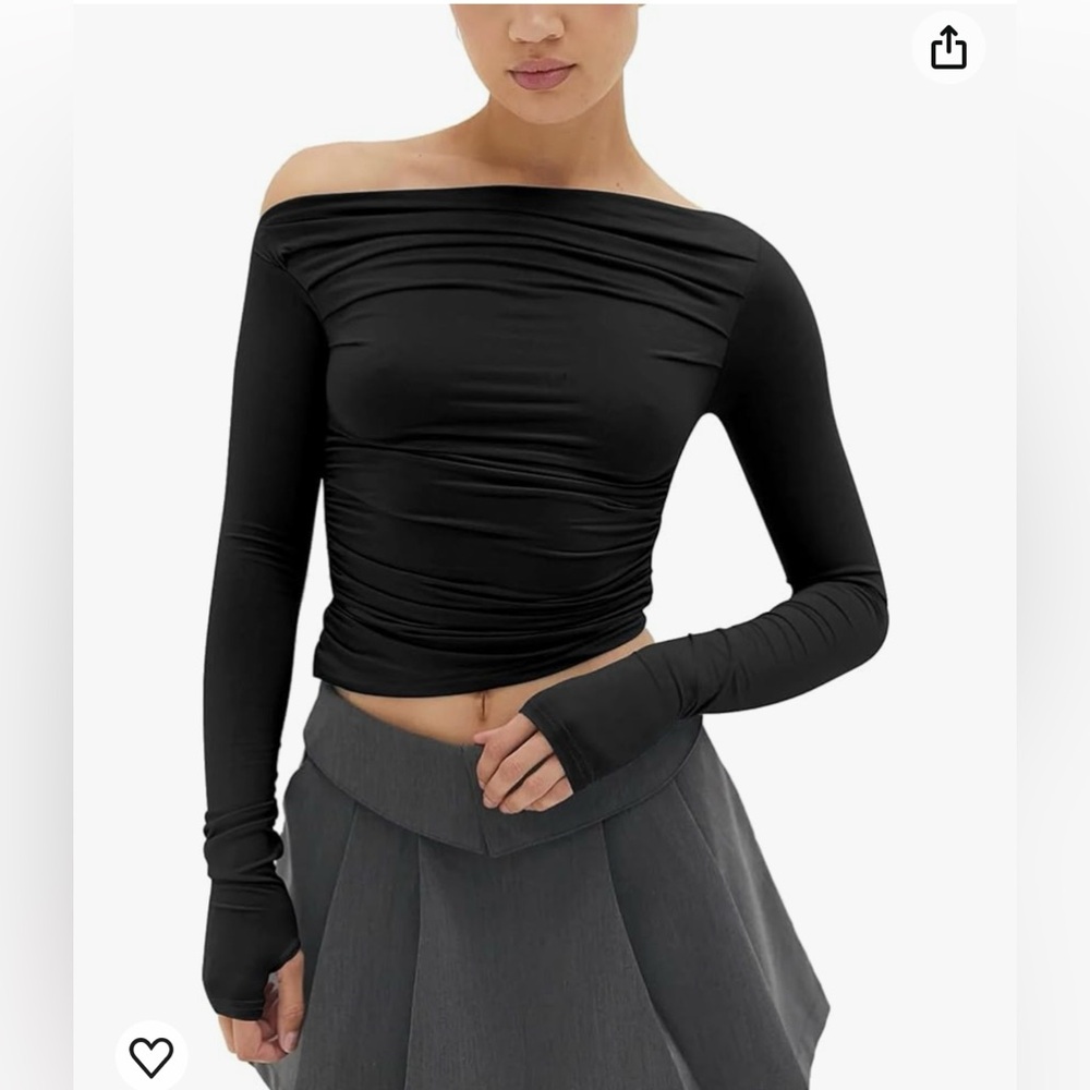 Off shoulder long sleeve top. Black color size small